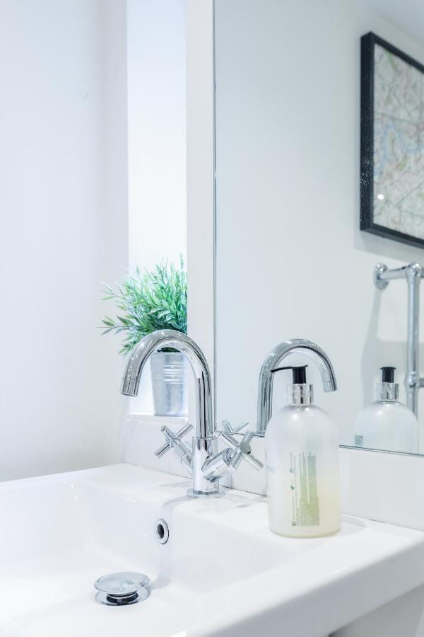 Bonnington Gardens - 1 Bed Open Plan Basement Flat Apartamento Londres