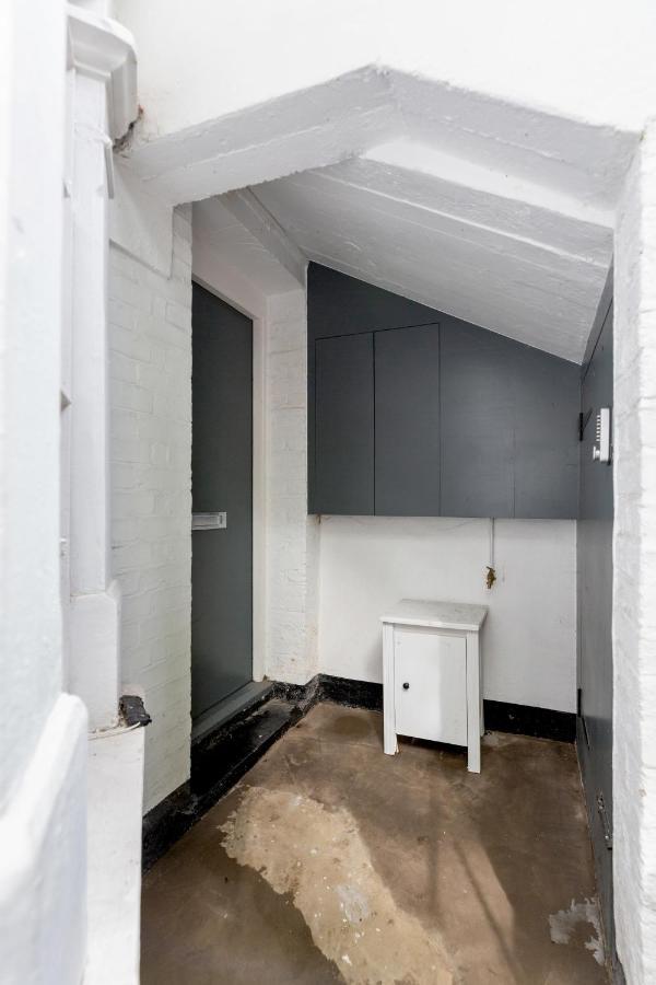 Bonnington Gardens - 1 Bed Open Plan Basement Flat Apartamento *
